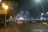 Warga palembang khawatirkan  asap masuk rumah pada malam hari