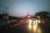 Kebakaran di jalan poros Makassar-Maros picu kemacetan