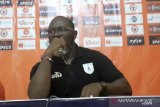 Pelatih Persipura Jacksen Tiago coret satu pemain muda indispliner