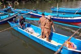 Nelayan di Pessel terima tiga unit mesin 