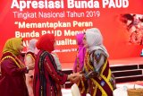 Kemendikbud berikan apresiasi pin emas kepada Bunda PAUD Sulsel