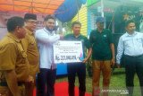 Aktif tangkar penyu, PLN Bantu Laskar Turtle Camp Rp227 Juta