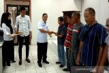 Sekda Barut serahkan bantuan untk korban kebakaran