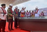 Jokowi ingin Patimban jadi pelabuhan untuk ekspor mobil industri Tanah Air