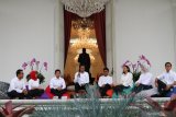 Stafsus milenial Presiden Jokowi ingin kerja maksimal tak cuma viral