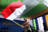 Penyandang disabilitas mementaskan seni teaterikal pada Hari Disabilitas Internasional di  Banyuwangi, Jawa Timur, Selasa(3/12/2019). Di Banyuwangi, hari disabilitas dikemas dalam 