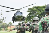 Prajurit TNI Batalyon Infanteri Para Raider 501/Bajra Yudha Madiun mengikuti Latihan Pemeliharaan Kemampuan Prajurit di Madiun, Jawa Timur, Sabtu (14/12/2019). Latihan yang diikuti 400 prajurit tersebut untuk mengasah dan memantapkan kemampuan prajurit para raider. Antara Jatim/Siswowidodo/zk