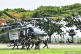 Prajurit TNI Batalyon Infanteri Para Raider 501/Bajra Yudha Madiun mengikuti Latihan Pemeliharaan Kemampuan Prajurit di Madiun, Jawa Timur, Sabtu (14/12/2019). Latihan yang diikuti 400 prajurit tersebut untuk mengasah dan memantapkan kemampuan prajurit para raider. Antara Jatim/Siswowidodo/zk