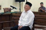 SIDANG PERDANA KASUS KORUPSI FEE PROYEK LAMPUNG UTARA