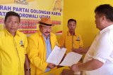 Aptripel Tumimomor daftarkan diri sebagai calon bupati Morut ke Partai Golkar