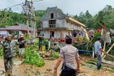 Polres Kepulauan Sangihe kerahkan personel bantu korban banjir bandang
