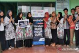 Guru di Kabupaten Bone terima santunan biaya hidup dari ACT