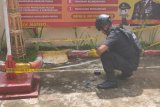 Pelajar SMP di Makassar temukan granat nanas