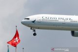 Cathay Pacific berencana berhentikan ratusan awak kabin internasional