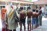 Enam remaja penghirup lem di Padang diamankan