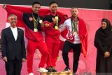 Eko Yuli dan Triyatno raih medali emas angkat besi Fajr Cup di Iran