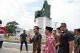 Ke Bengkulu, Presiden Jokowi resmikan Monumen Fatmawati
