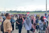 Kemenkes memberikan sertifikat kepada WNI peserta observasi Corona