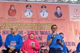 Governor appeal West Sumatra people  to care about cancer