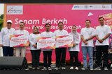 Bank Jateng Syariah serahkan hadiah 8 paket umroh