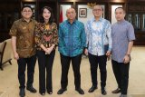 Menkop UKM Teten ingin optimalkan koperasi produsen susu lokal kurangi impor susu
