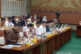 Erick Thohir menargetkan laba BUMN Rp300 triliun 2024