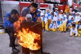 Edukasi Pemadaman Kebakaran Kepada Siswa TK