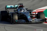 Hamilton tercepat di hari pertama tes pramusim sirkuit Barcelona