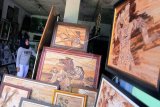 Lukisan Bahan Limbah Pelepah Pisang