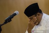 Terdakwa kasus dugaan suap proyek jalan di Indramayu, Carsa ES menjalani sidang dengan agenda pledoi di Pengadilan Tipikor, Bandung, Jawa Barat, Rabu (26/2/2020). Direktur CV Agung Resik Pratama (ARP) Carsa ES melalui penasehat hukumnya membacakan nota pembelaan dan meminta keringanan tuntutan 2,5 tahun penjara terkait kasus dugaan suap proyek jalan yang melibatkan Bupati Nonaktif Indramayu Supendi. ANTARA JABAR/Novrian Arbi/agr