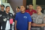 Setelah curi empat roda senilai Rp8 juta, tersangka ganjal mobil dengan batako