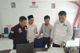 Ketua Bawaslu Pandeglang Ade Mulyadai dan anggotanya memonitor rekrutmen PPK