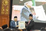Begini sikap Wapres saat terima gelar Bapak Ekonomi Syariah Indonesia dari UIN Suska Riau
