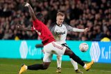 Eric Bailly bertekad bantu 'paman' Solskjaer naikkan posisi MU