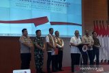 Delapan sembuh lima meninggal akibat positif COVID-19 di Indonesia