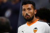 Valencia konfirmasi lima orang  positif corona termasuk Garay