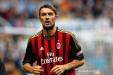 Paolo Maldini dan putranya positif terjangkit COVID-19