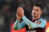 Keluar rumah saat lockdown Jack Grealish didenda