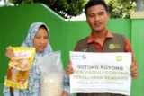 Inisiatif Zakat Indonesia Lampung bagikan paket bahan pokok