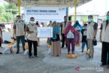 YBM PLN Sulselrabar bagikan bahan pokok bagi dhuafa