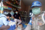 Polisi di Sinjai awasi penyaluran BPNT untuk cegah penularan COVID-19