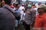Pasangan suami istri pedagang pecel lele ditemukan meninggal, sang suami tergantung