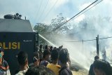 Polres Keerom tangani kebakaran hanguskan dua rumah di Arso Barat