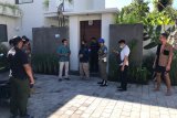 Polisi pulangkan turis Lithuania seusai terobos plang pantai di Bali