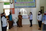 Himpun donasi untuk panti jompo, cara karyawati PLN Sumbar peringati hari Kartini