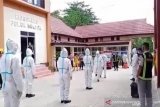 Tim Kesehatan Polda Sulawesi Tenggara simulasi pemakaman jenazah COVID-19