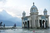 Ternyata perairan Indonesia menyimpan potensi tsunami non tektonik cukup besar