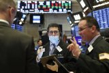 Wall Street menguat karena kemajuan paket stimulus Virus Corona