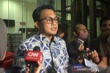Aris HB dan Ramlan Suryadi jalani pemeriksaan di Gedung KPK, keduanya ditangkap di Palembang kemarin