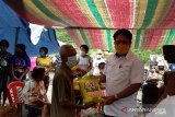 Penambang batu-pasir di Sangihe terima bantuan pangan